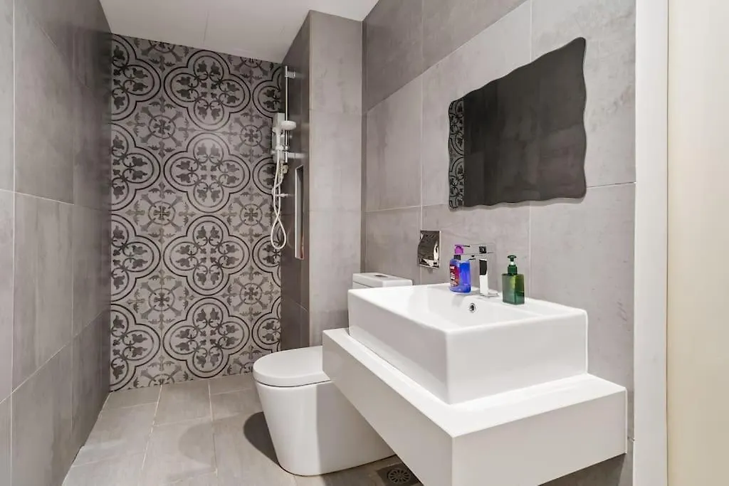 Arte Mont Kiara Netflix Muji-Muji 3Rooms 6Pax Kuala Lumpur 0*,  Malajzia